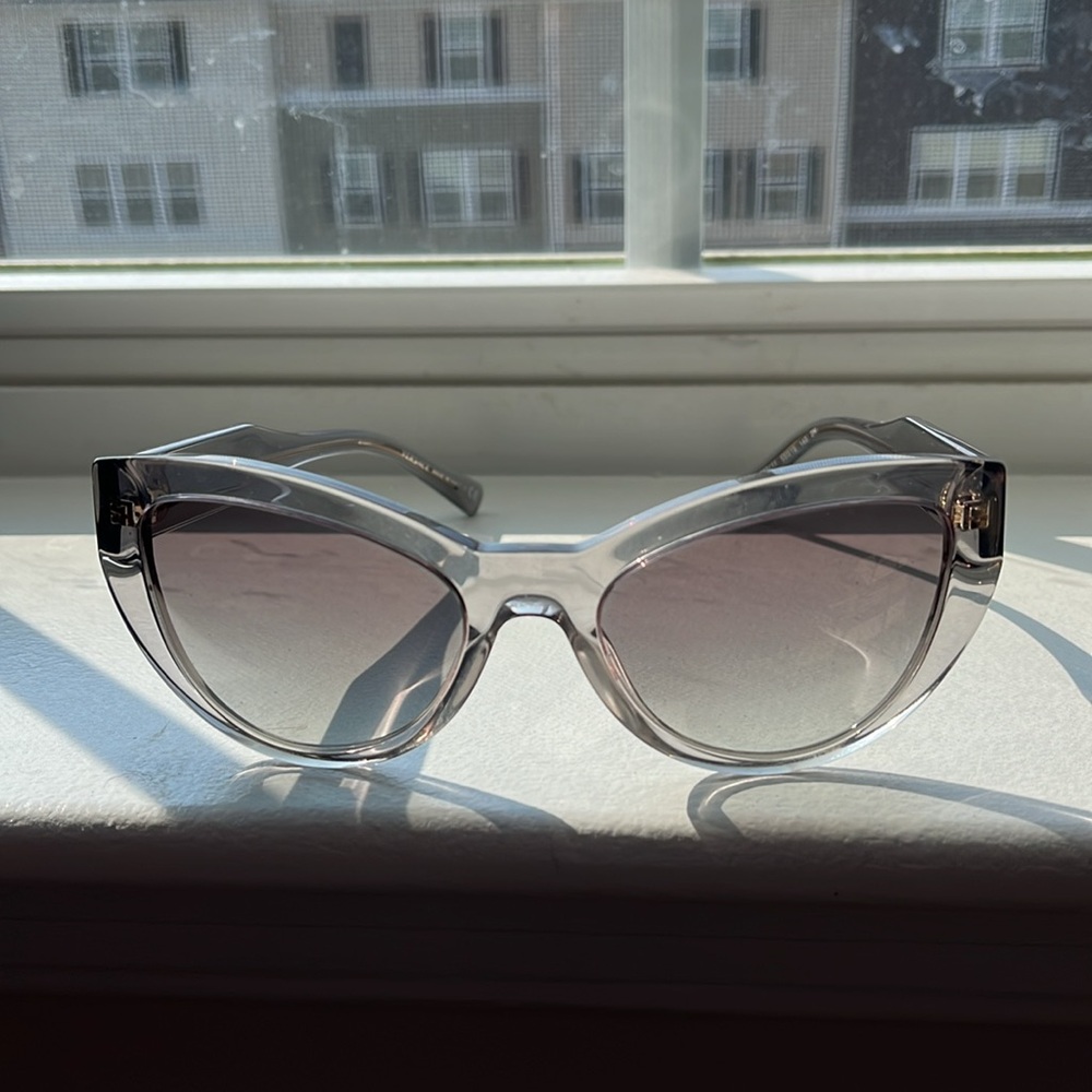 Gray Versace Summer Sunglasses - image 4